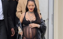 Hamile Rihanna transparan