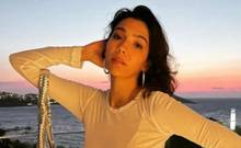 Aybüke Pusat’tan nefes kesen pozlar! “Ada sahillerinde bekliyorum”