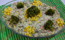 Masanızı şenlendirecek salata: Yoğurt soslu brokoli salatası