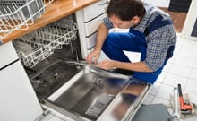 Bulaşık makinenizde kötü kokuları yok etmenin 7 etkili yolu