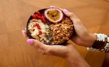 Tatlı krizine sağlıklı çözüm: Enfes acai bowl tarifi!