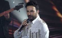 Tarkan'dan duygu yüklü konser!