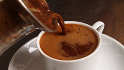 Cilde Türk kahvesi sürmenin etkileri