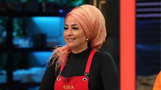 Masterchef Esra’ya cesaret geldi! Görenler onu tanıyamadı…