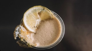 Kahveye limon sıkmak ne işe yarar?