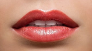 Dudakları doğal yolla dolgunlaştırmanın 7 sırrı