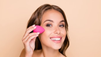 Makyaj süngerini temizlemenin 5 pratik yolu!