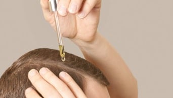 Saç dökülmesine doğal çözüm! İşte mucizevi etki yaratan 10 yağ