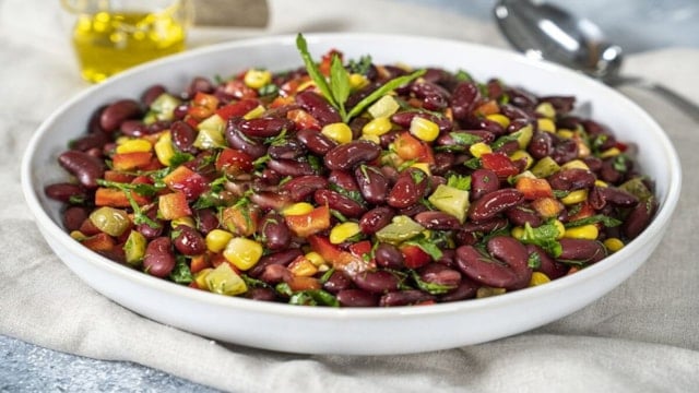 Renk renk Lezzet: Meksika salatası 